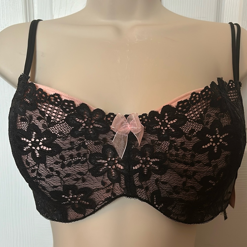 😍NWT BOMBSHELL BOUDOIR 36F LACE BRA😍